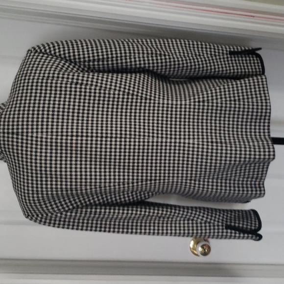 Tahari Arthur S. LEVINE Houndstooth Blazer - Picture 3 of 6